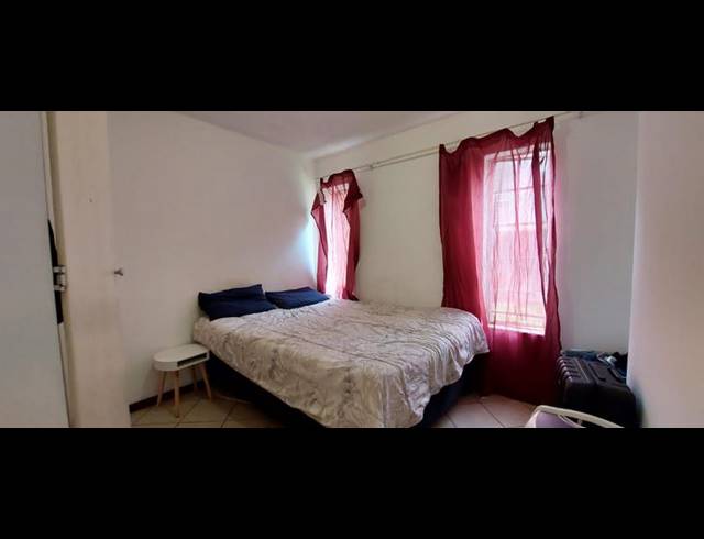 2 BEDROOM APARTMENT FOR SALE IN THE ORCHARDS